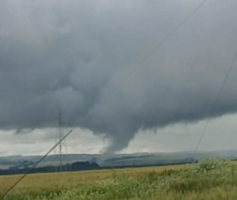 Paraná registra ‘tornado landspout’; entenda o que é o fenômeno