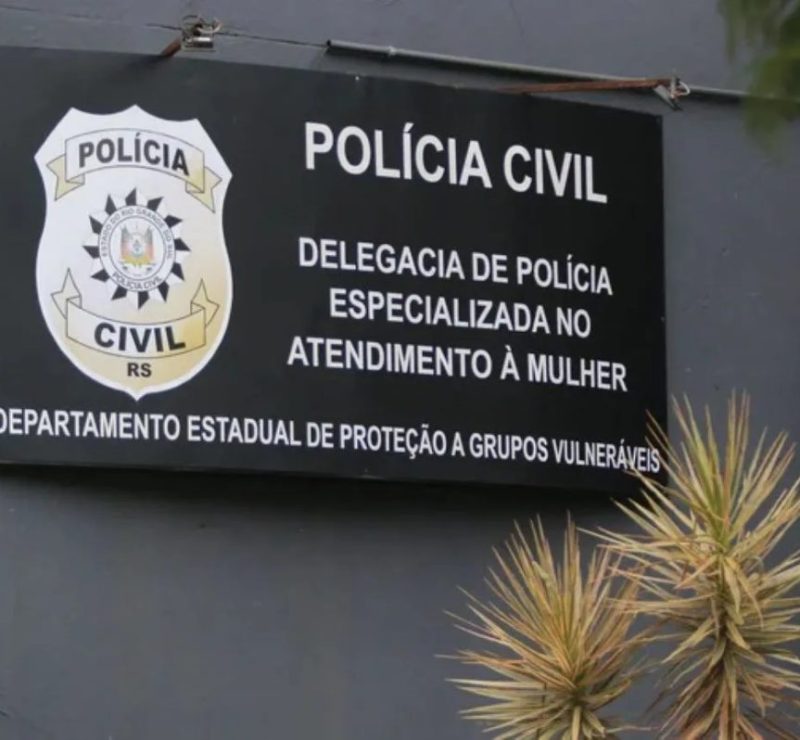 Polícia investiga suspeita de feminicídio após jovem de 21 anos ser encontrada morta em Porto Alegre