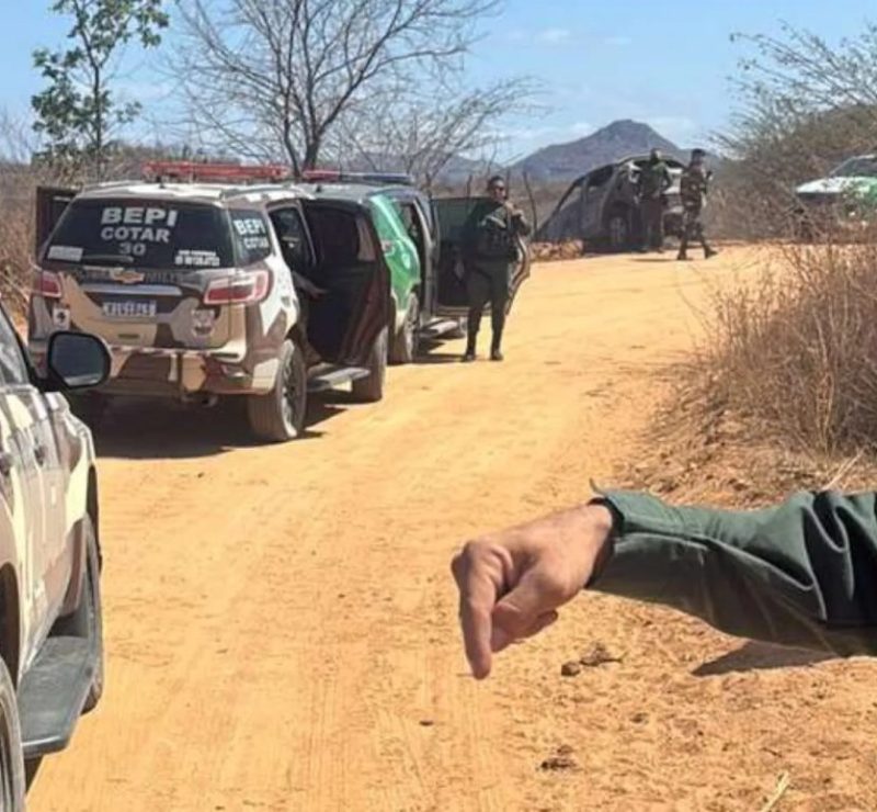 Polícia prende quatro homens suspeitos de matar homem que estava sentado em calçada no interior do Ceará