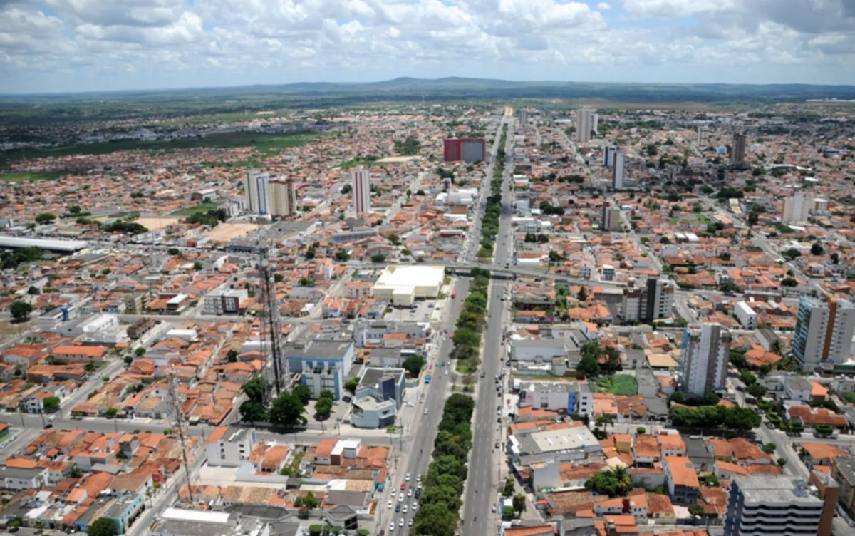 Prefeitura na Bahia é punida após expor dados de 1,2 mil pessoas, incluindo pacientes com HIV