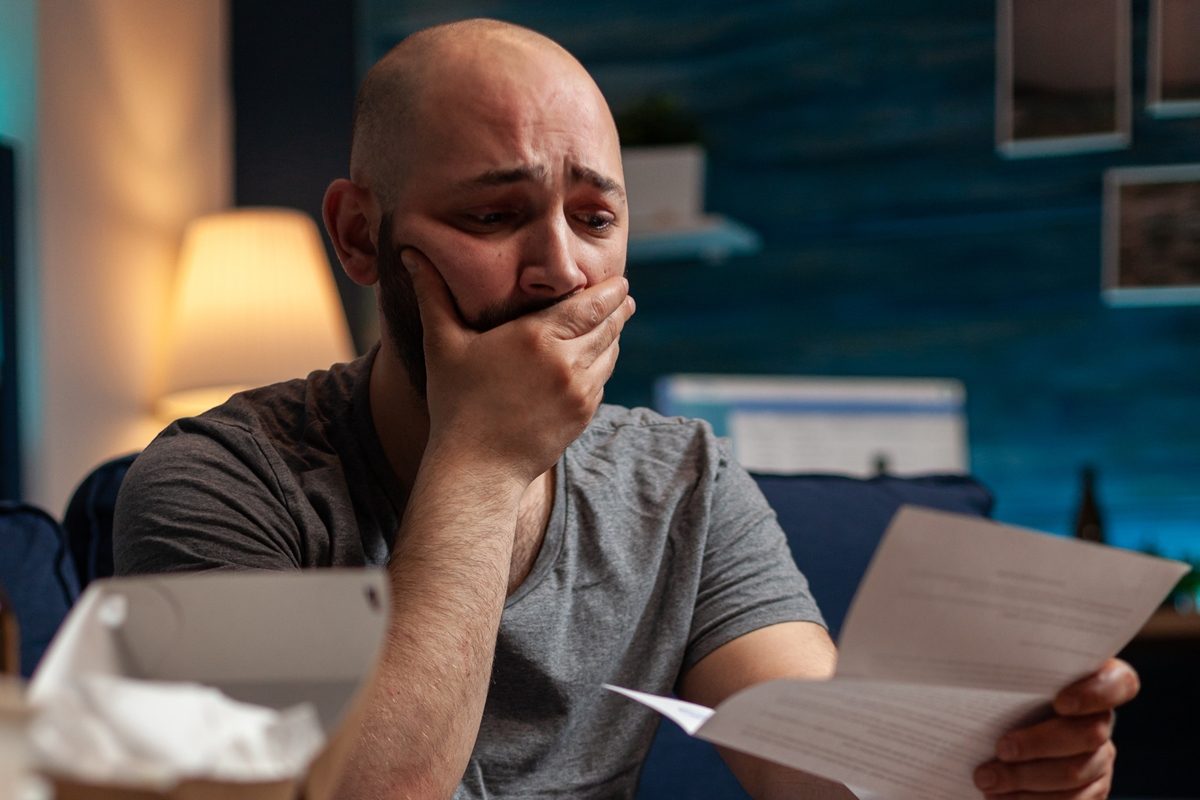 Pressão financeira prejudica o sono e pode afetar a saúde física e mental