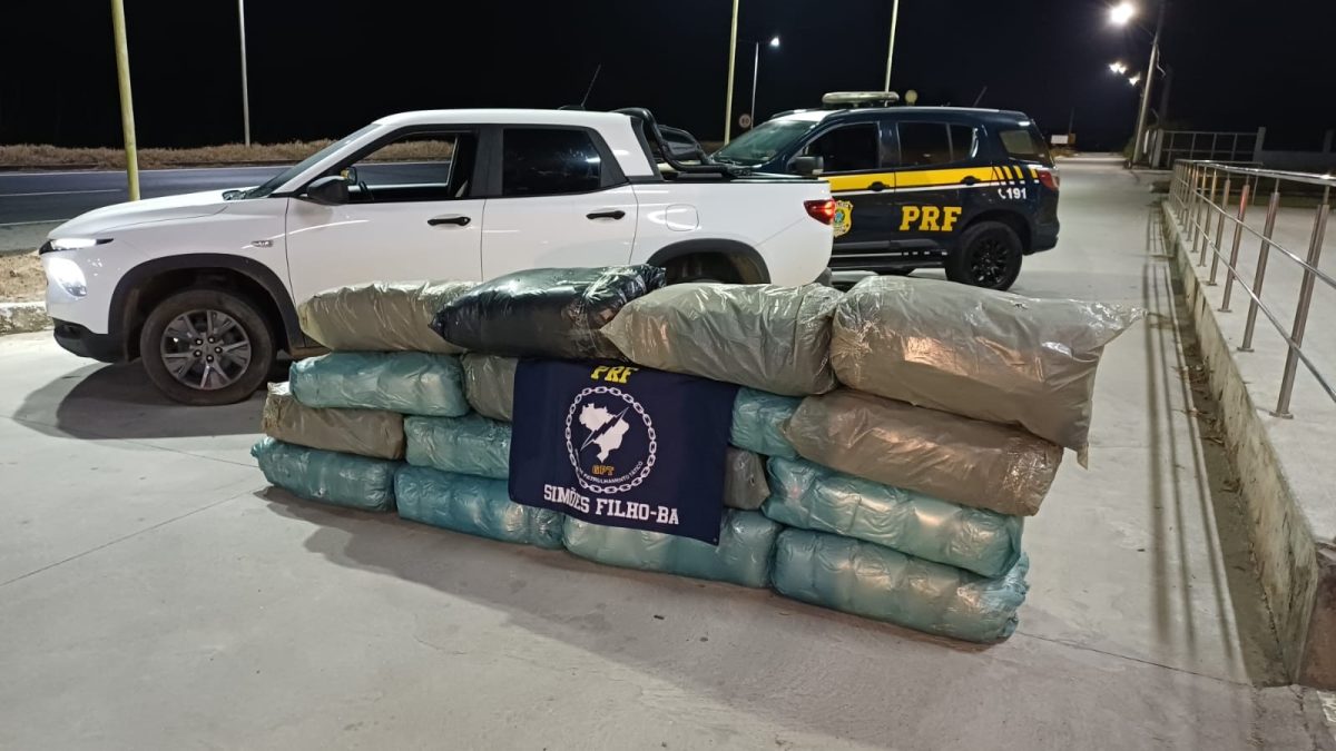 PRF apreende 140 kg de maconha durante ação de fiscalização na BR-324, em Salvador