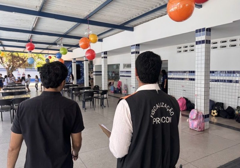 Procon fiscaliza escolas particulares de Maceió para coibir possíveis irregularidades