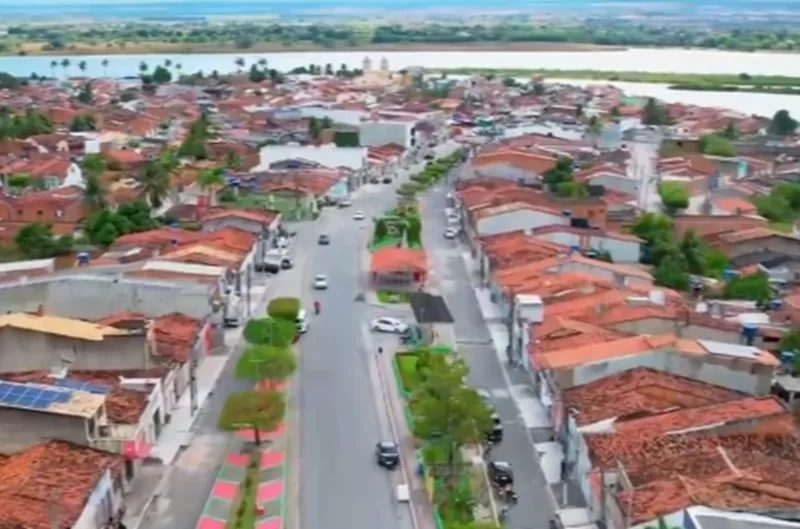 Professor é preso suspeito de crimes sexuais contra quatro adolescentes em Alagoas