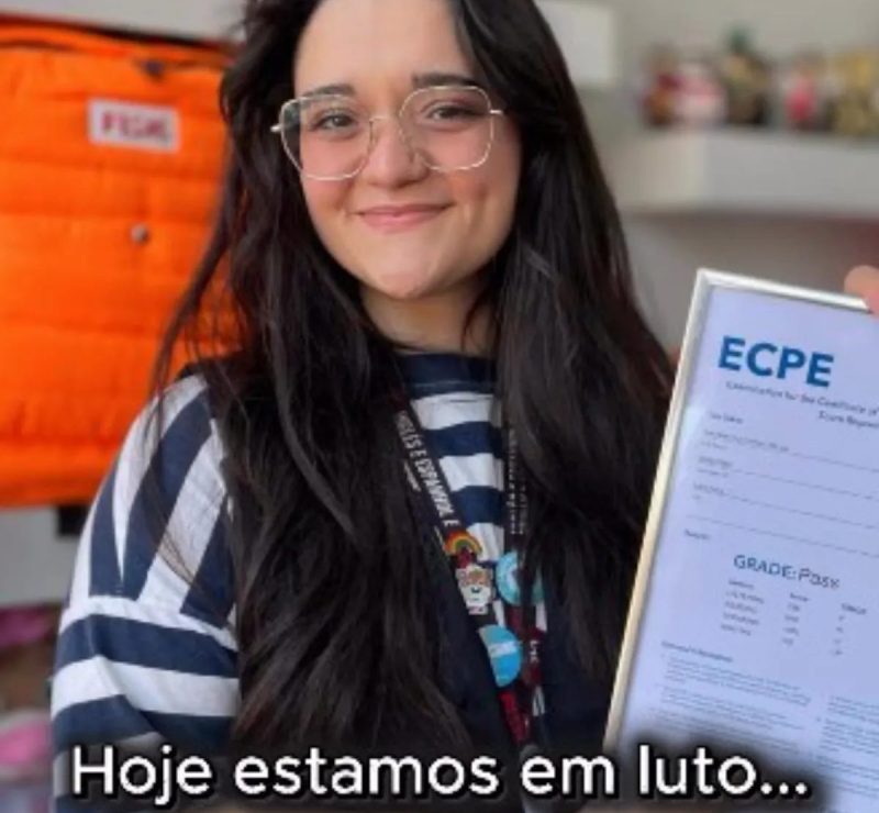 Professora de 24 anos morre após cair de estrutura enquanto ajudava aluno preso em banheiro em Guarulhos