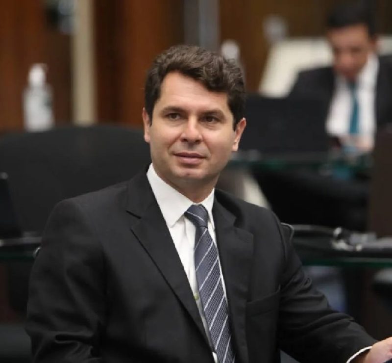 Qual é o número de Alexandre Curi (Republicanos) para o Senado no Paraná?