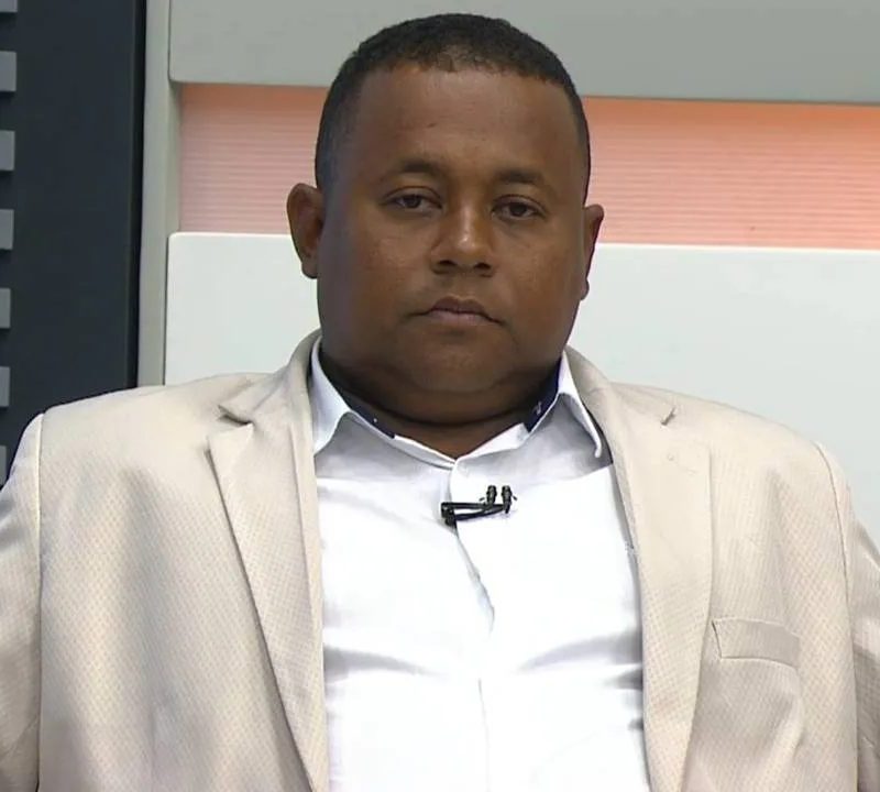 Qual é o número de Ariel Capistrano (DC) para o governo da Bahia?