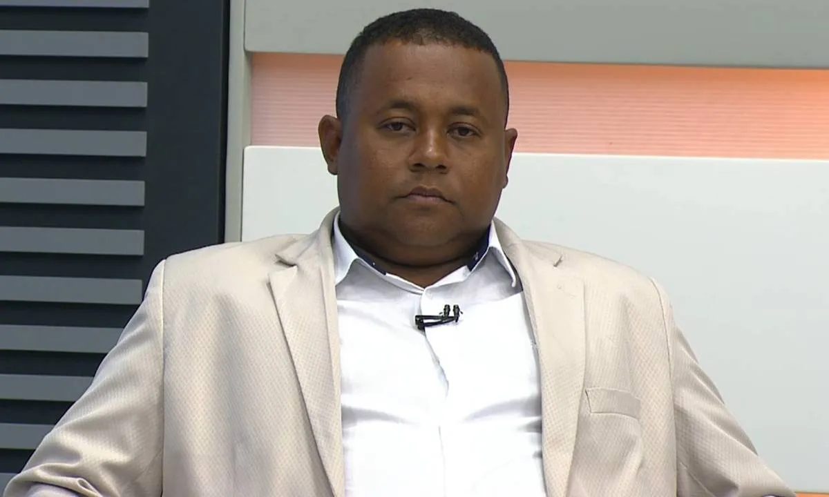 Qual é o número de Ariel Capistrano (DC) para o governo da Bahia?