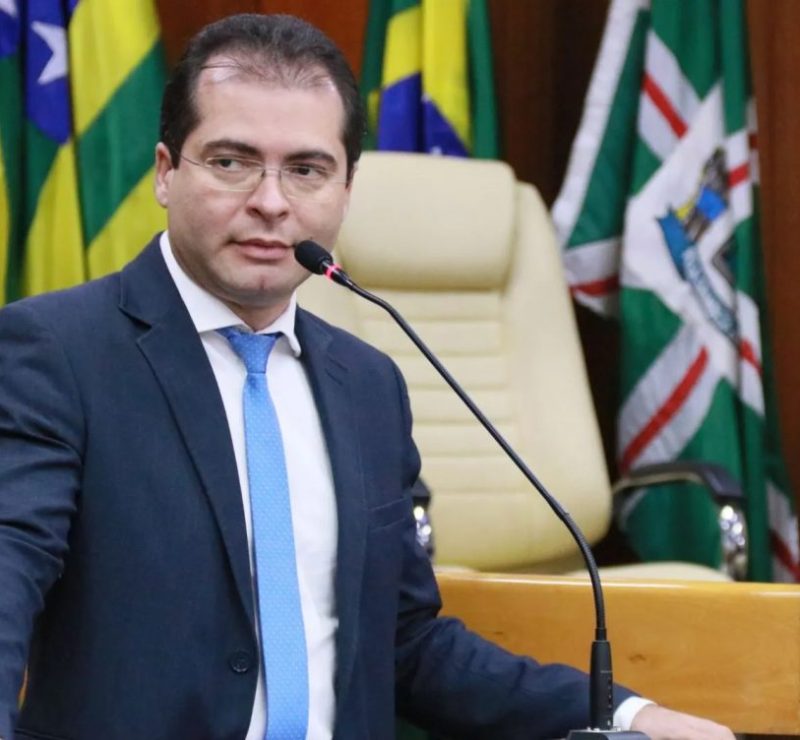 Qual é o número de Oséias Varão (PL) para o Senado em Goiás?