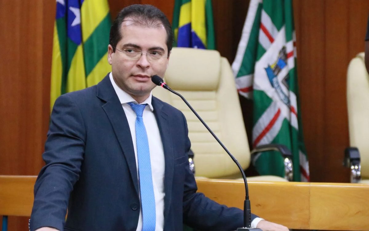 Qual é o número de Oséias Varão (PL) para o Senado em Goiás?