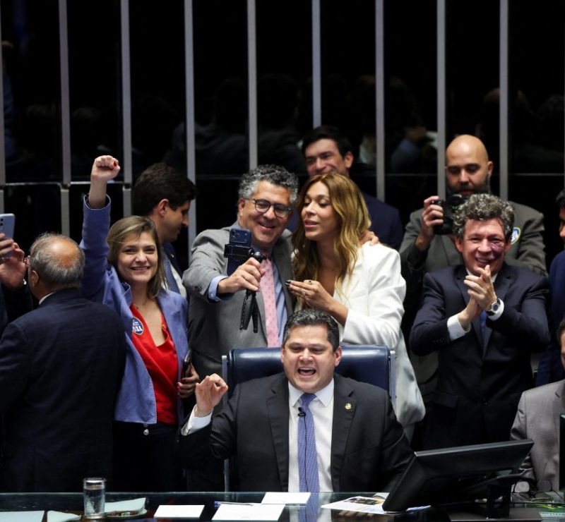 Quando começa a valer o fim da escala 6×1? Entenda etapas até redução da jornada de trabalho