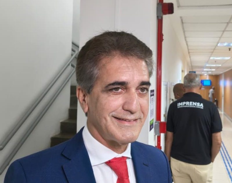 Robinson Almeida coloca nome à disposição para disputar Prefeitura de Salvador em 2028