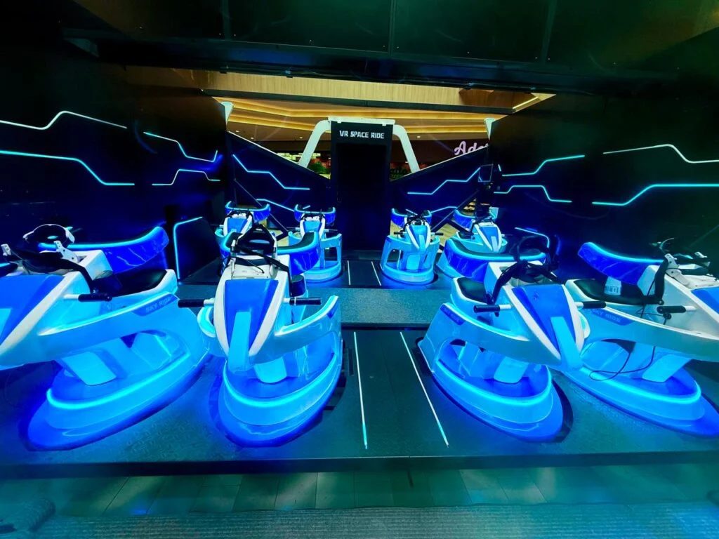 Shopping de Curitiba recebe experiência com simulador 9D inédito no Brasil