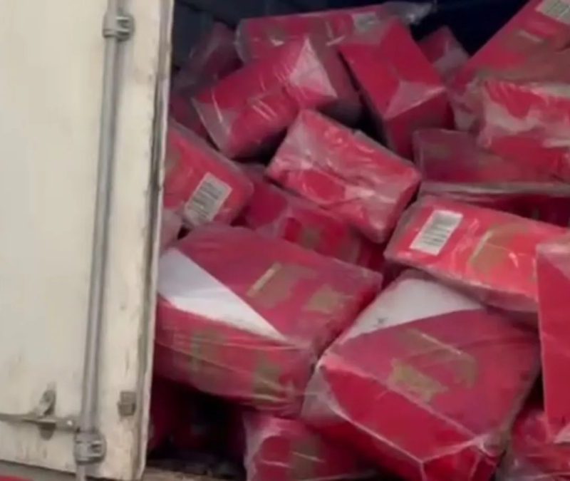 Suspeito de contrabando é preso com 920 caixas de cigarros na Grande Fortaleza