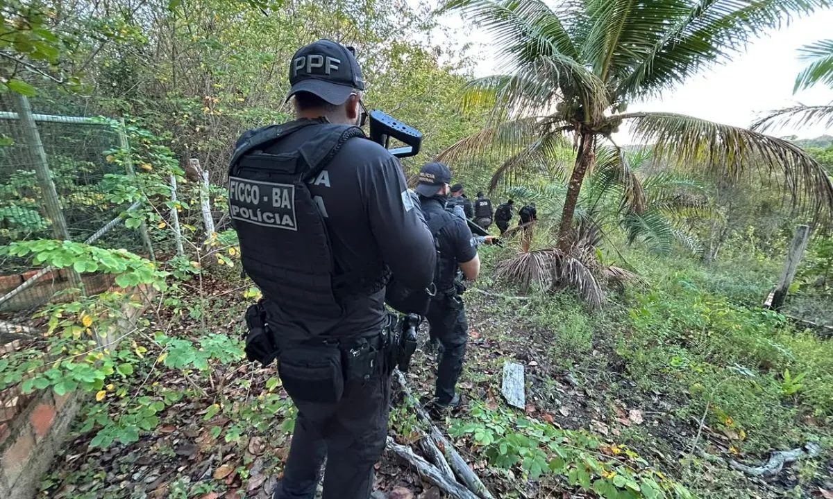 Suspeito de integrar grupo que trocou tiros com policiais federais no aeroporto internacional de Guarulhos é preso na Bahia