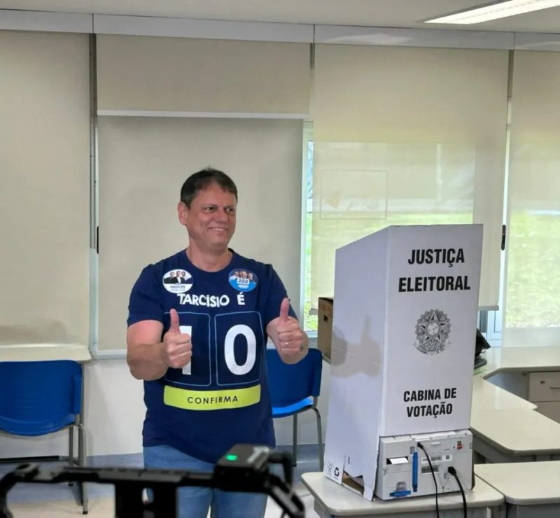 Tarcísio de Freitas, do Republicanos, é reeleito governador de São Paulo