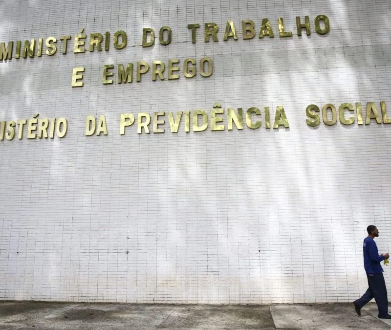 TCU barra repasses do Fundo de Amparo ao Trabalhador para sindicatos