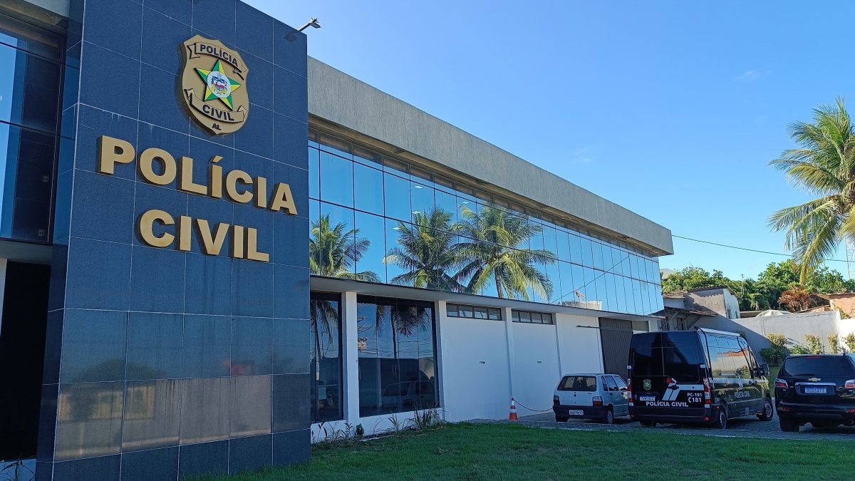 Tia que agrediu e deixou sobrinha de 15 anos com ferimento grave no ombro é indiciada em Arapiraca