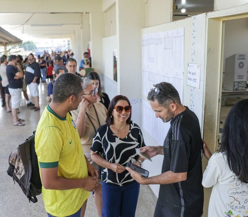 Trabalhador tem direito de sair do serviço para votar; confira a lei