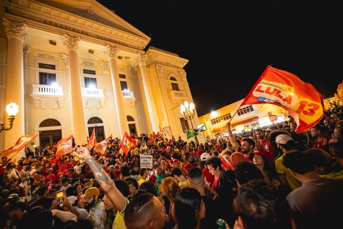 Veja as imagens das comemorações do segundo turno em Maceió