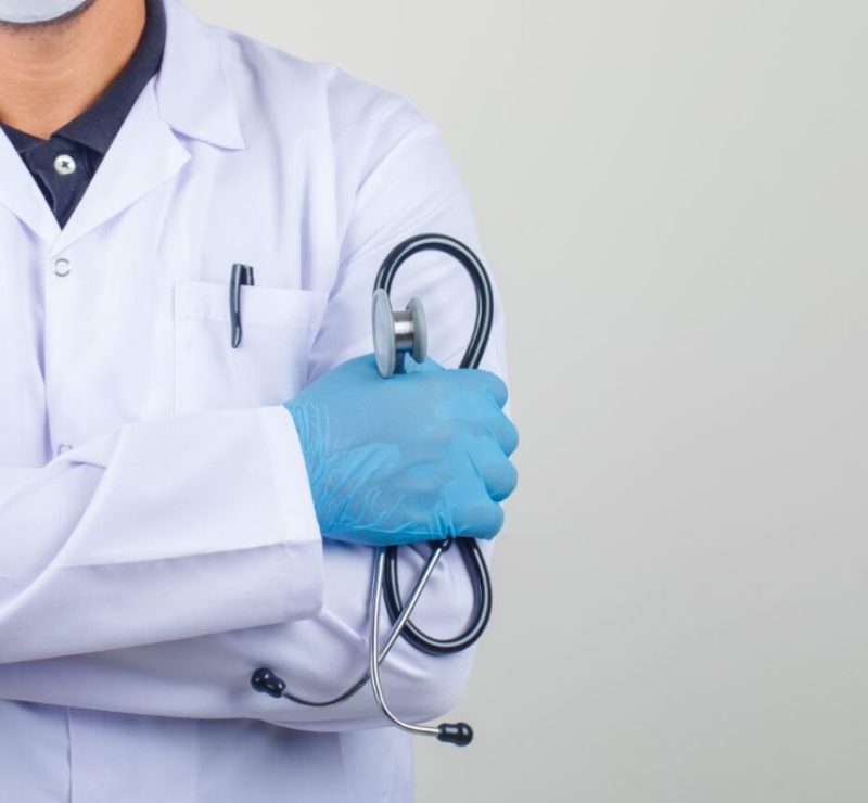 Veja quem são os 310 médicos do Paraná que completam 50 anos de carreira