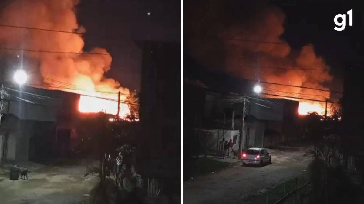 VÍDEO: Incêndio destrói cerca de 20 casas e deixa moradores desabrigados em Pelotas, no Sul do RS