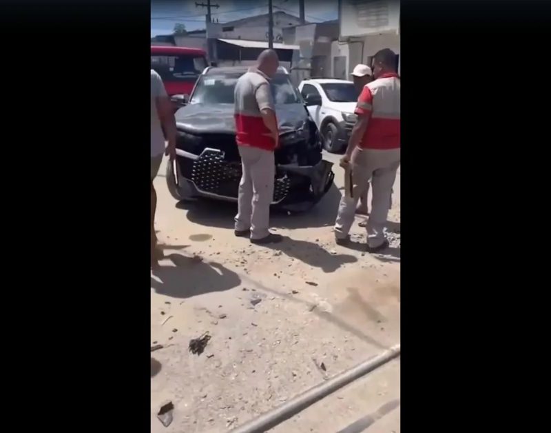 VLT bate em carro em Jaboatão dos Guararapes; é o 2º acidente do tipo no mesmo bairro em uma semana